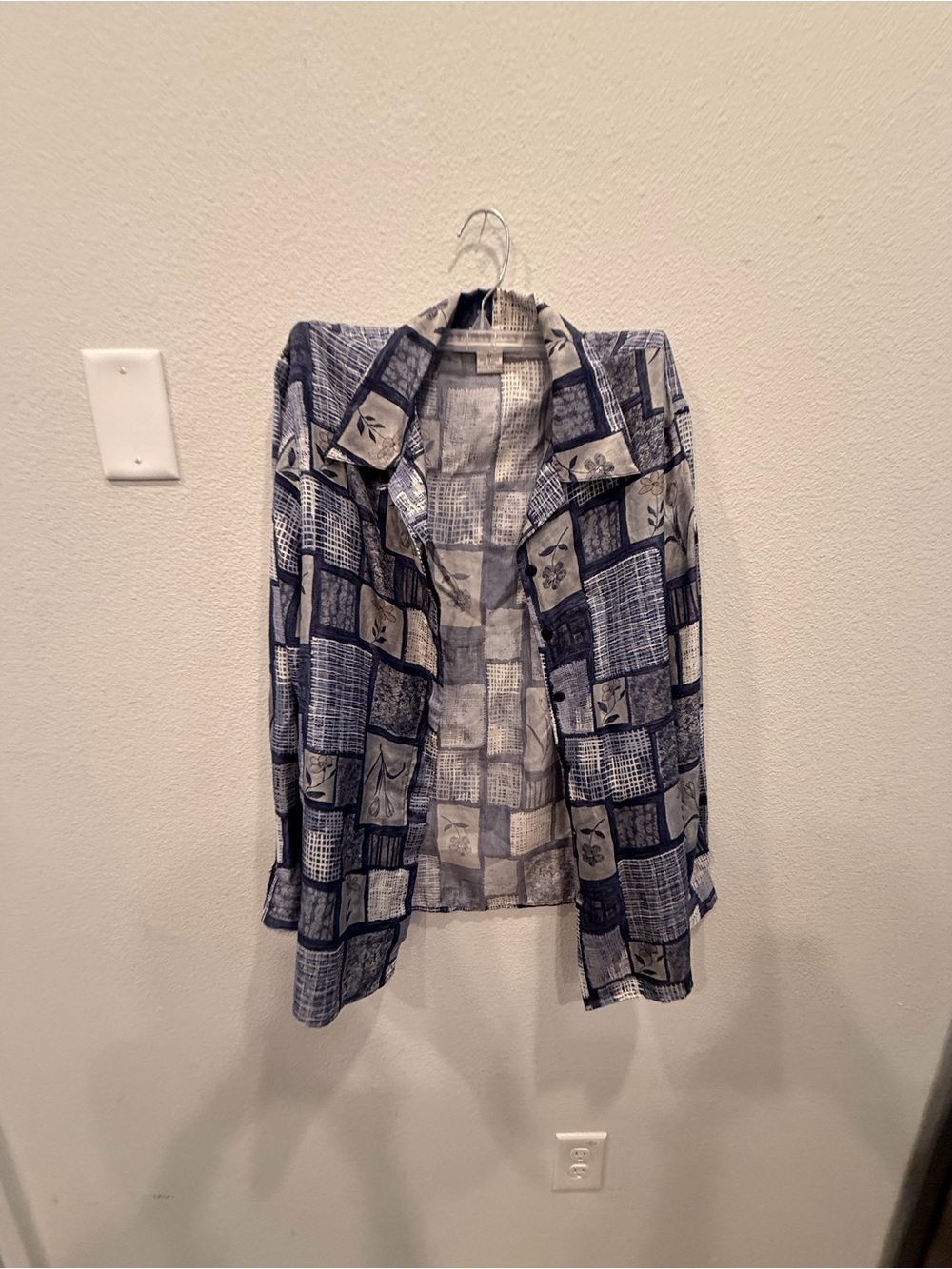 100% silk Dress Barn Blue and White Patchwork Button-Front Blazer
